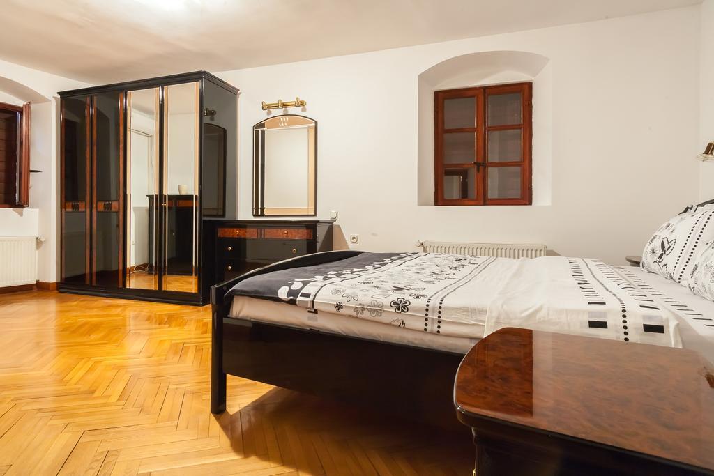 Villa & Apartments Perasto المظهر الخارجي الصورة