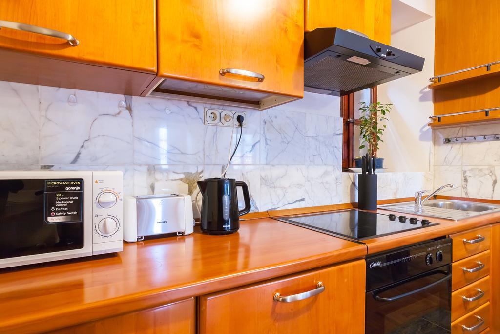 Villa & Apartments Perasto المظهر الخارجي الصورة