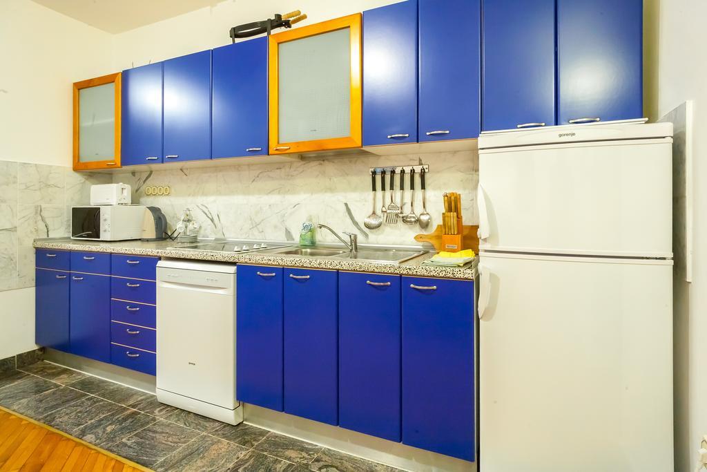 Villa & Apartments Perasto المظهر الخارجي الصورة