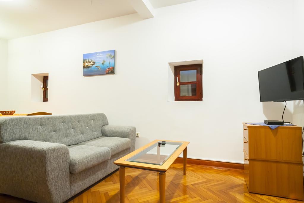 Villa & Apartments Perasto المظهر الخارجي الصورة