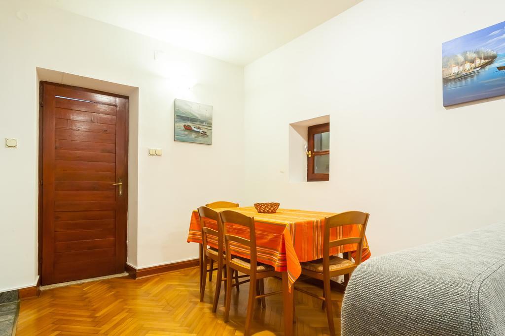 Villa & Apartments Perasto المظهر الخارجي الصورة