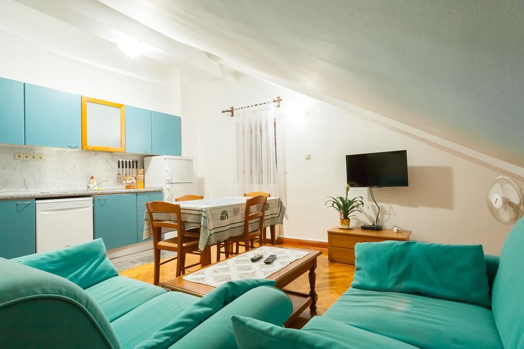 Villa & Apartments Perasto المظهر الخارجي الصورة