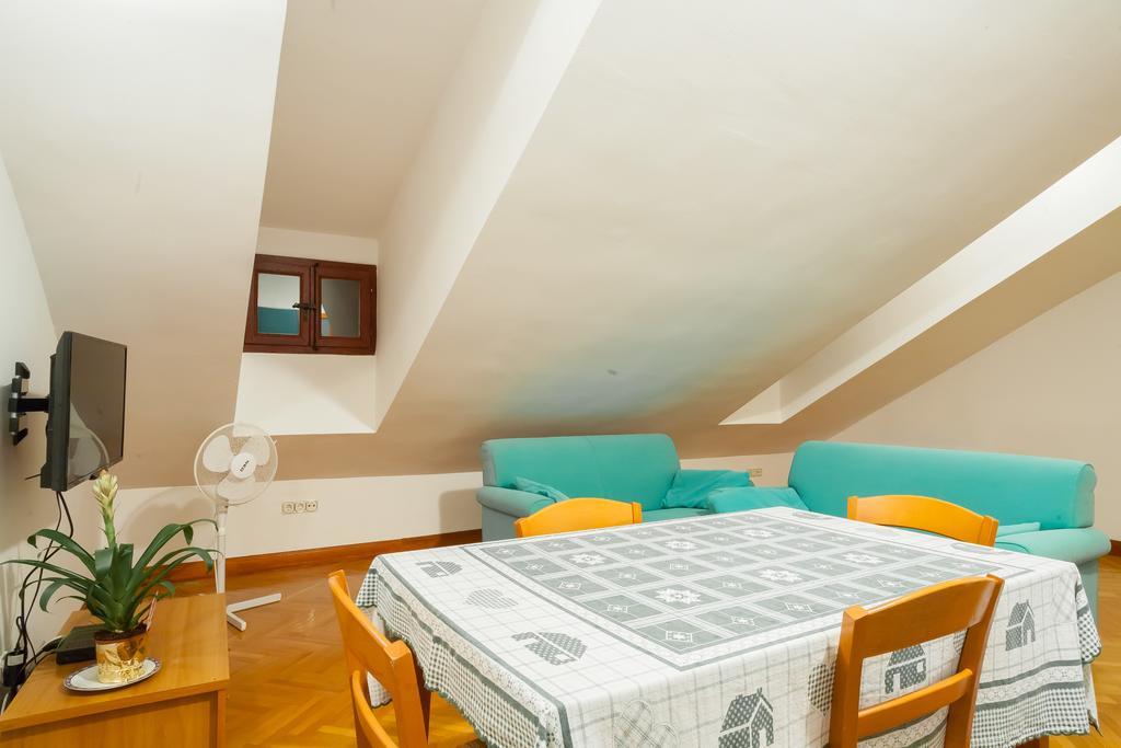 Villa & Apartments Perasto المظهر الخارجي الصورة