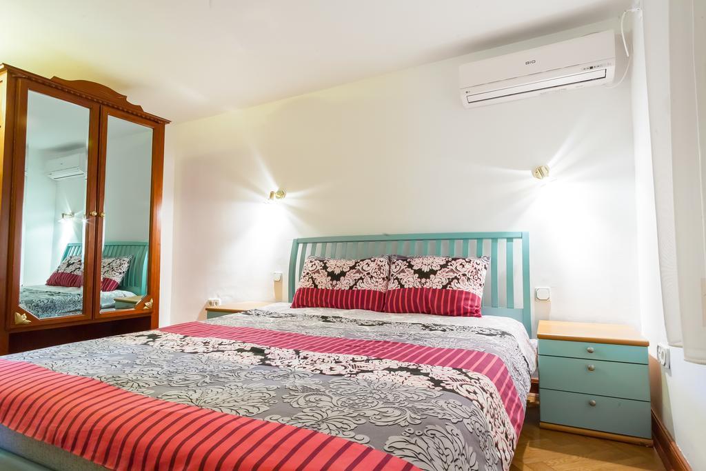 Villa & Apartments Perasto المظهر الخارجي الصورة