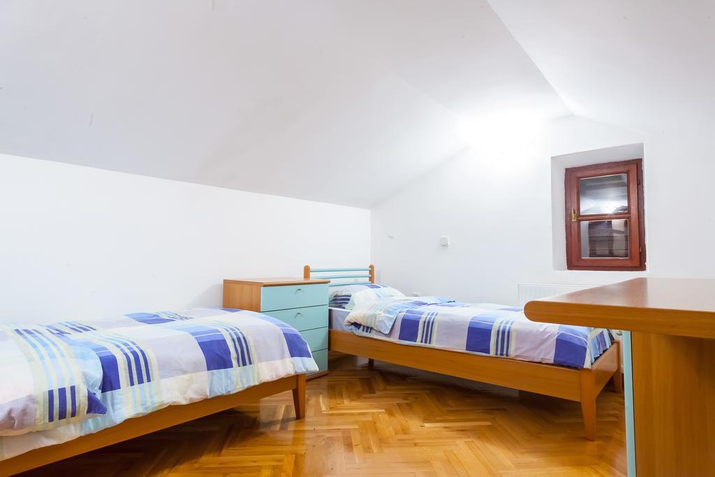 Villa & Apartments Perasto المظهر الخارجي الصورة