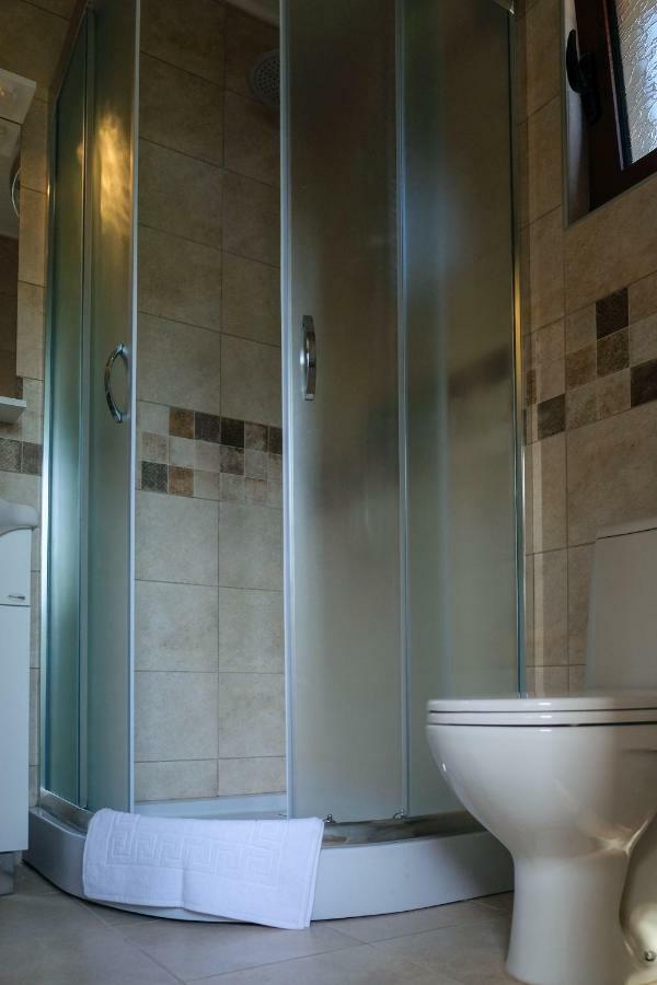 Villa & Apartments Perasto المظهر الخارجي الصورة